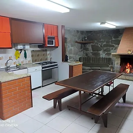 Деревянный коттедж Casa Prado De Mo
